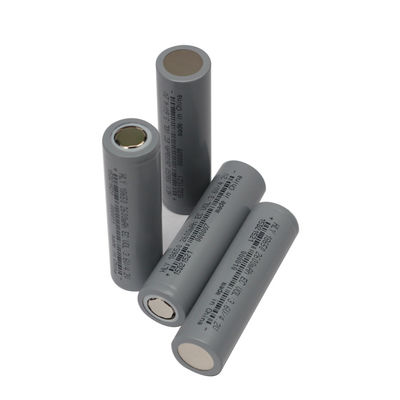 উচ্চ ক্ষমতা 0.5C 2600mah 18650 ব্যাটারি 3.6V দীর্ঘ সাইকেল লাইফ